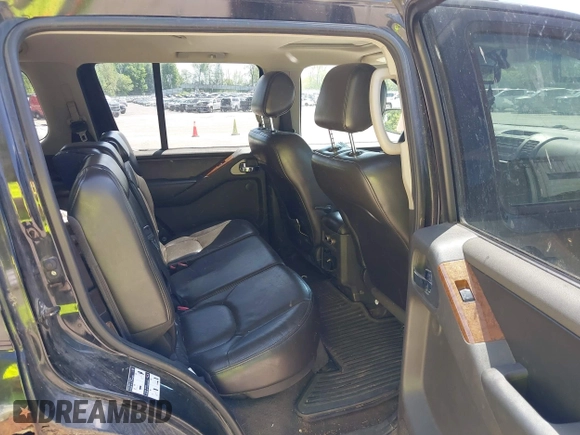2007 Nissan Pathfinder SE z VIN 5N1AR18W27C613623, wystawiony jako IAAI lot #42272592 z przebiegiem 226 394 mil mil oraz . Historia ofert i sprzedaży dostępna na DreamBid. Obrazek 8.