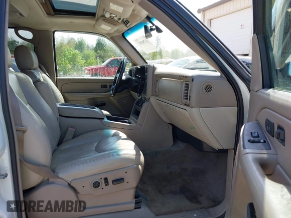 2004 Chevrolet Tahoe Z71 z VIN 1GNEK13ZX4R269230, wystawiony jako IAAI lot #41780307 z przebiegiem 249 453 mil mil oraz . Historia ofert i sprzedaży dostępna na DreamBid. Obrazek 5.