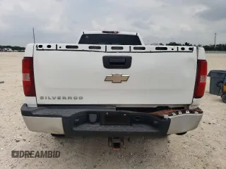 2009 Chevrolet Silverado 1500 with VIN 1GCHC49K29E109971, listed as a Copart auction lot 54607675 with 306,048 mi miles and Clean Title. Bid and sale history available at DreamBid. Image 6.