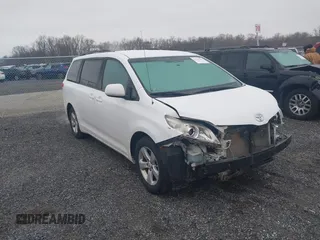 2012 Toyota Sienna LE AAS с VIN 5TDKK3DC3CS222218, выставлен на аукционе IAAI как лот 41535304 с пробегом 219 772 миль миль и . История ставок и продаж доступна на DreamBid. Изображение 1.