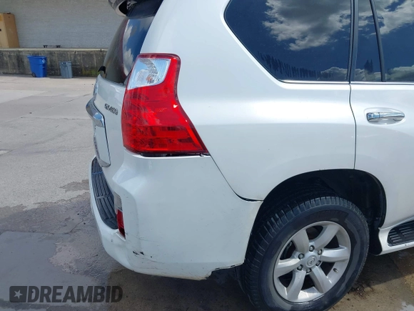 2010 Lexus GX 460 with VIN JTJBM7FX7A5009547, listed as a IAAI auction lot 42532447 with 198,544 mi miles and . Bid and sale history available at DreamBid. Image 6.