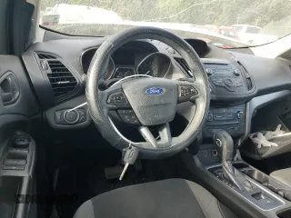 2017 Ford Escape S с VIN 1FMCU0F7XHUD72614, выставлен на аукционе Copart как лот 64728995 с пробегом Не указан миль и Списание • Salvage title. История ставок и продаж доступна на DreamBid. Изображение 8.