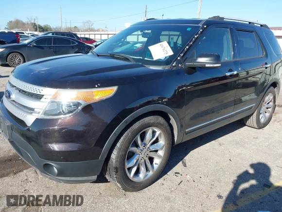 2014 Ford Explorer XLT with VIN 1FM5K7D80EGB36115, listed as a IAAI auction lot 41676275 with 124,134 mi miles. Bid and sale history available at carsss.com. Image 17.
