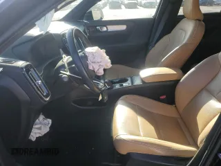 2019 Volvo XC40 Momentum с VIN YV4162UK5K2147350, выставлен на аукционе Copart как лот 48823265 с пробегом 61 029 миль миль и Списание • Salvage title. История ставок и продаж доступна на DreamBid. Изображение 7.