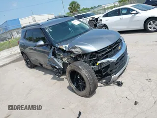 2022 Chevrolet TrailBlazer LT with VIN KL79MPS23NB104509, listed as a IAAI auction lot 39435193 with 32,945 mi miles. Bid and sale history available at carsss.com. Image 1.