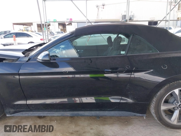 2017 Ford Mustang V6 z VIN 1FATP8EM4H5256892, wystawiony jako IAAI lot #41991537 z przebiegiem 39 861 mil mil oraz . Historia ofert i sprzedaży dostępna na DreamBid. Obrazek 15.
