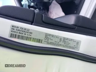 2020 Jeep Grand Cherokee Laredo E z VIN 1C4RJFAG8LC421003, wystawiony jako IAAI lot #42261449 z przebiegiem 36 224 mil mil oraz . Historia ofert i sprzedaży dostępna na DreamBid. Obrazek 9.