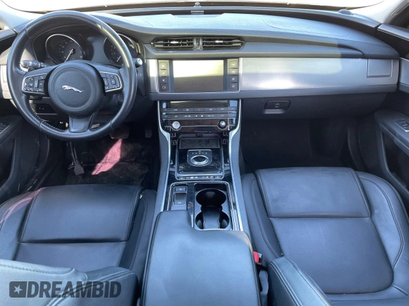 2018 Jaguar XF 25t with VIN SAJBR4FX5JCY70175, listed as a Copart auction lot 87513975 with 127,416 mi miles and Clean Title. Bid and sale history available at carsss.com. Image 9.