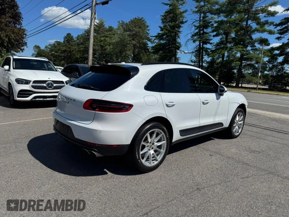2016 Porsche Macan S with VIN WP1AB2A54GLB50415, listed as a Copart auction lot 66044615 with 179,910 mi miles and Clean title. Bid and sale history available at DreamBid. Image 3.