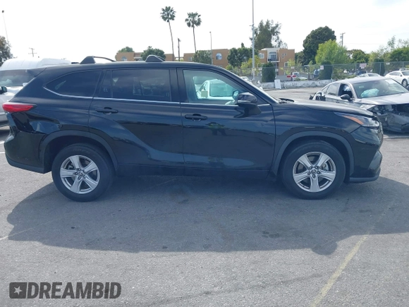2021 Toyota Highlander L with VIN 5TDZZRAH1MS519762, listed as a IAAI auction lot 42039810 with 44,832 mi miles and . Bid and sale history available at DreamBid. Image 13.