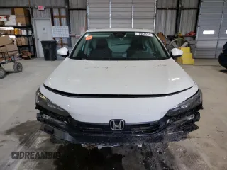 2024 Honda Civic Sedan EX with VIN 2HGFE1F73RH337701, listed as a Copart auction lot 72907524 with 3,180 mi miles and Salvage Title. Bid and sale history available at carsss.com. Image 5.
