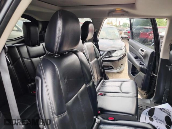 2017 Nissan Pathfinder Platinum with VIN 5N1DR2MM0HC913458, listed as a Copart auction lot 60730635 with 137,054 mi miles and Clean title. Bid and sale history available at DreamBid. Image 6.