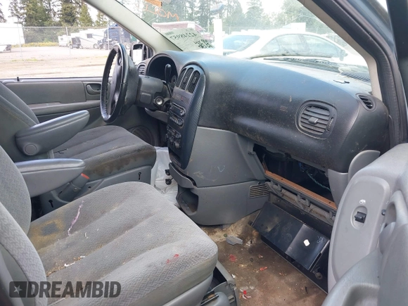 2005 Dodge Caravan SXT with VIN 2D4GP44LX5R528909, listed as a IAAI auction lot 42248957 with Not Provided miles and . Bid and sale history available at DreamBid. Image 5.