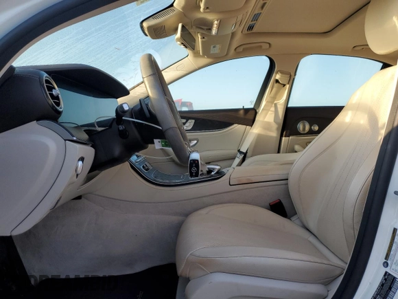 2020 Mercedes-Benz E 350 with VIN WDDZF8EB7LA732564, listed as a Copart auction lot 53996955 with 35,743 mi miles and Salvage Title. Bid and sale history available at DreamBid. Image 7.