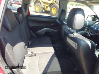 2009 Mitsubishi Outlander SE z VIN JA4LT31W19Z012458, wystawiony jako IAAI lot #42572873 z przebiegiem 148 999 mil mil oraz . Historia ofert i sprzedaży dostępna na DreamBid. Obrazek 8.