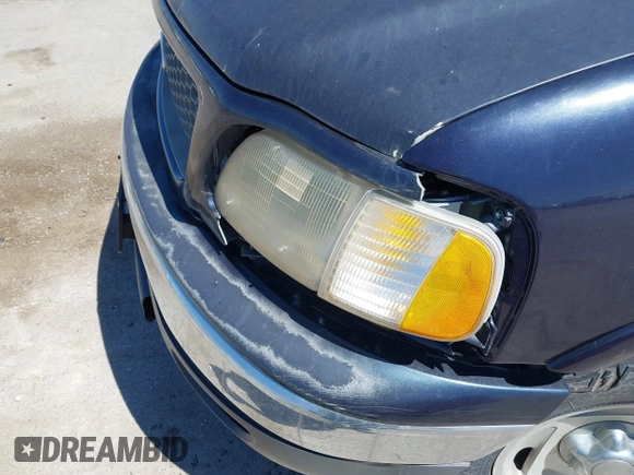 2000 Ford F-150 XL with VIN 1FTRX18LXYNB41132, listed as a IAAI auction lot 42173717 with Not provided miles and . Bid and sale history available at DreamBid. Image 16.