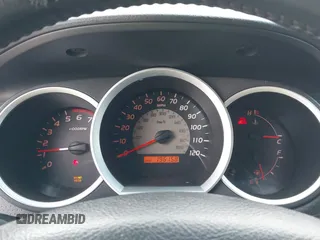 2005 Toyota Tacoma z VIN 5TEUU42NX5Z071204, wystawiony jako IAAI lot #42375147 z przebiegiem 196 158 mil mil oraz . Historia ofert i sprzedaży dostępna na DreamBid. Obrazek 7.