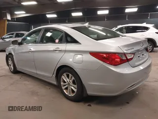 2013 Hyundai Sonata GLS z VIN 5NPEB4ACXDH620718, wystawiony jako IAAI lot #42450301 z przebiegiem 164 170 mil mil oraz . Historia ofert i sprzedaży dostępna na DreamBid. Obrazek 3.