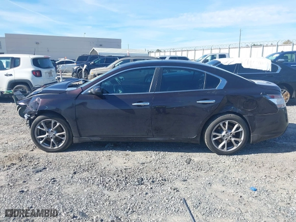 2012 Nissan Maxima 3.5 SV with VIN 1N4AA5AP3CC826506, listed as a IAAI auction lot 41093387 with 231,964 mi miles. Bid and sale history available at carsss.com. Image 14.