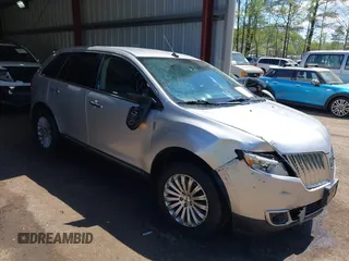2012 Lincoln MKX with VIN 2LMDJ6JK8CBL03189, listed as a IAAI auction lot 42039099 with 202,689 mi miles. Bid and sale history available at carsss.com. Image 6.