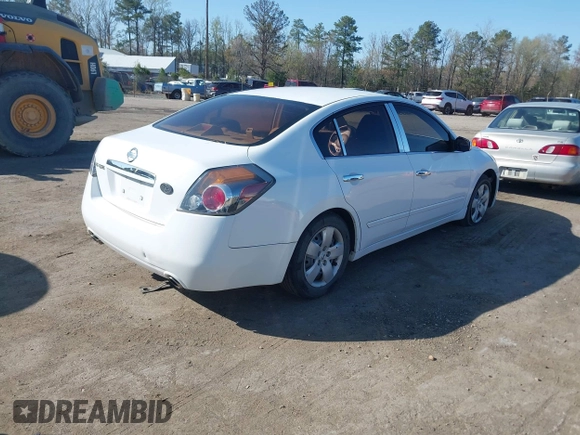 2007 Nissan Altima 2.5 with VIN 1N4AL21E47C208205, listed as a IAAI auction lot 41928973 with 173,329 mi miles. Bid and sale history available at carsss.com. Image 4.
