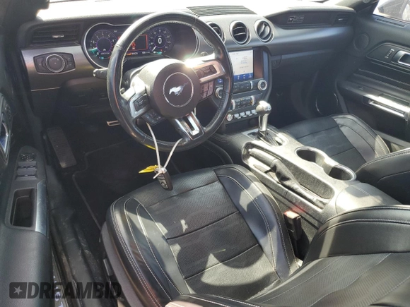 2020 Ford Mustang EcoBoost z VIN 1FATP8UH6L5134595, wystawiony jako Copart lot #52597685 z przebiegiem 44 350 mil mil oraz Czysty tytuł • Clean title. Historia ofert i sprzedaży dostępna na DreamBid. Obrazek 8.