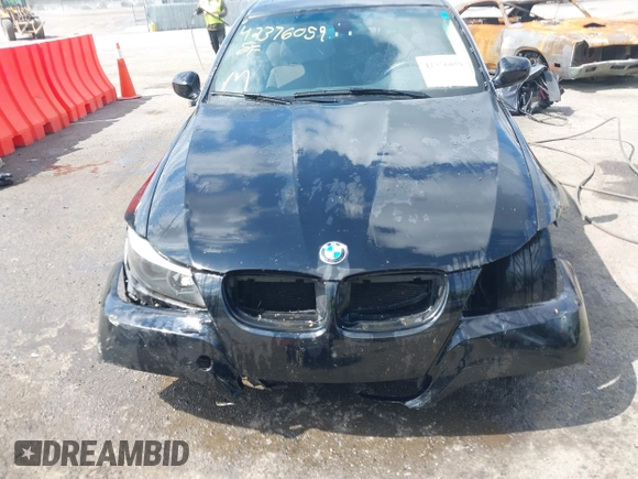 2011 BMW 3 Series 328i with VIN WBAPH5G55BNM81646, listed as a IAAI auction lot 42376059 with 116,318 mi miles and . Bid and sale history available at DreamBid. Image 13.