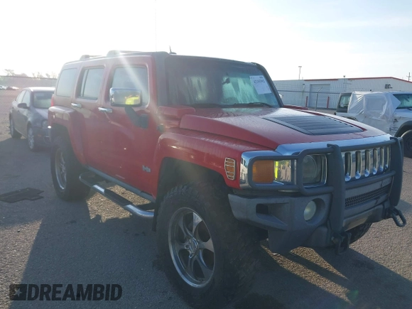 2006 Hummer H3 with VIN 5GTDN136068173903, listed as a IAAI auction lot 42105902 with 215,303 mi miles. Bid and sale history available at carsss.com. Image 1.