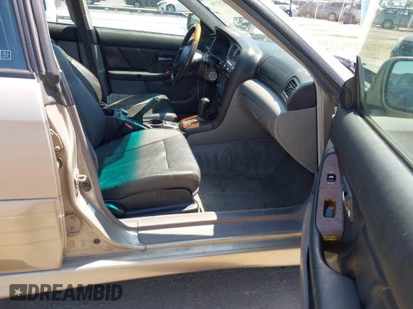 2003 Subaru Legacy Outback VDC with VIN 4S3BH896737615390, listed as a IAAI auction lot 42571356 with 271,071 mi miles and . Bid and sale history available at DreamBid. Image 5.