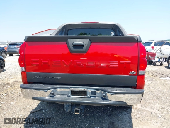 2005 Chevrolet Avalanche LT with VIN 3GNEC12Z35G179854, listed as a IAAI auction lot 42443728 with 263,042 mi miles and . Bid and sale history available at DreamBid. Image 16.