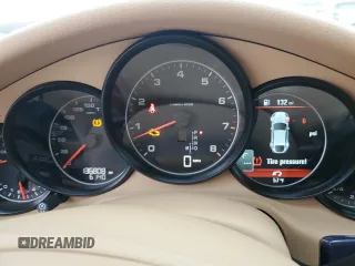 2012 Porsche Panamera z VIN WP0AA2A78CL011534, wystawiony jako Copart lot #82832404 z przebiegiem 136 808 mil mil oraz Szkoda całkowita • Salvage title. Historia ofert i sprzedaży dostępna na DreamBid. Obrazek 9.