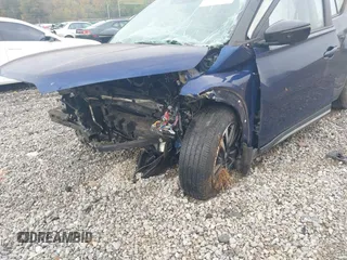 2019 Nissan Kicks S with VIN 3N1CP5CU0KL521328, listed as a IAAI auction lot 40793760 with 1 mi miles. Bid and sale history available at carsss.com. Image 6.