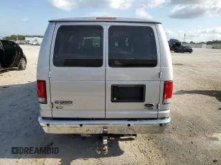 2014 Ford Econoline Passenger XL z VIN 1FBNE3BL8EDA04396, wystawiony jako Copart lot #54657025 z przebiegiem 84 772 mil mil oraz Szkody całkowita. Historia ofert i sprzedaży dostępna na DreamBid. Obrazek 6.