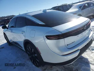 2024 Toyota Crown Platinum z VIN JTDAFAAF5R3007548, wystawiony jako Copart lot #87432504 z przebiegiem 18 132 mil mil oraz Szkoda całkowita • Salvage title. Historia ofert i sprzedaży dostępna na DreamBid. Obrazek 2.
