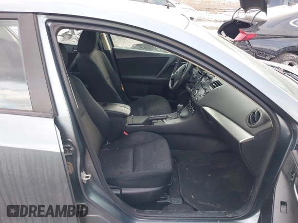 2013 Mazda 3 i Sport with VIN JM1BL1U79D1720023, listed as a IAAI auction lot 41426391 with 323,371 mi miles and . Bid and sale history available at DreamBid. Image 5.