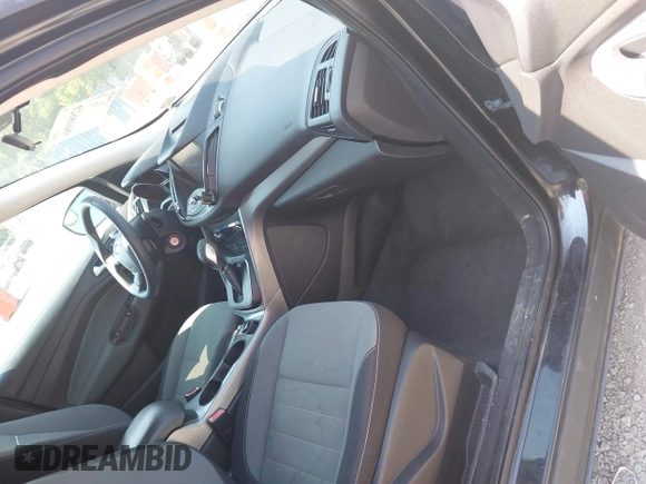 2013 Ford Escape SE z VIN 1FMCU9GX5DUA19887, wystawiony jako IAAI lot #42580986 z przebiegiem 169 407 mil mil oraz . Historia ofert i sprzedaży dostępna na DreamBid. Obrazek 5.