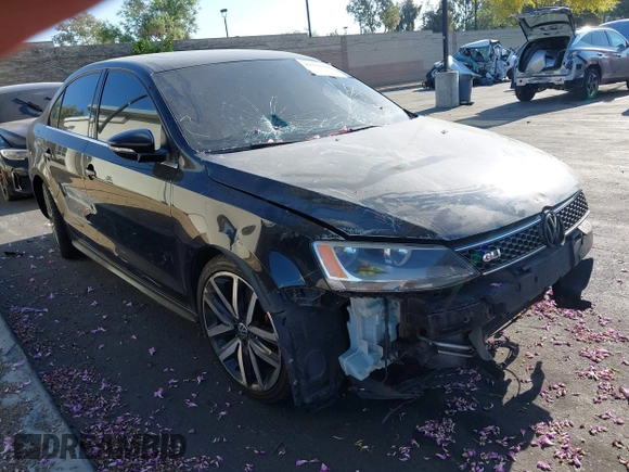 2013 Volkswagen Jetta GLI Autobahn z VIN 3VW4A7AJ9DM381412, wystawiony jako IAAI lot #42378360 z przebiegiem 125 910 mil mil oraz . Historia ofert i sprzedaży dostępna na DreamBid. Obrazek 1.