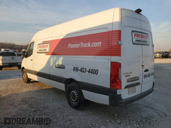 2019 Freightliner Sprinter z VIN WDRPF1CD3KP106454, wystawiony jako Copart lot #47475935 z przebiegiem 235 001 mil mil oraz Tytuł czysty. Historia ofert i sprzedaży dostępna na DreamBid. Obrazek 2.