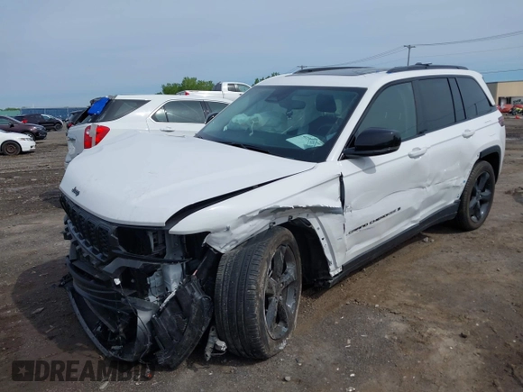 2023 Jeep Grand Cherokee Limited with VIN 1C4RJHBG5PC643014, listed as a IAAI auction lot 42352689 with 17,039 mi miles and . Bid and sale history available at DreamBid. Image 17.