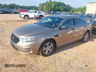 2016 Ford Police Interceptor с VIN 1FAHP2MK1GG155170, выставлен на аукционе IAAI как лот 42614529 с пробегом 100 011 миль миль и . История ставок и продаж доступна на DreamBid. Изображение 17.