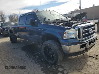 2006 Ford F-250 XL z VIN 1FTSW21P96EC26287, wystawiony jako Copart lot #47420085 z przebiegiem 150 095 mil mil oraz Szkoda całkowita • Salvage title. Historia ofert i sprzedaży dostępna na DreamBid. Obrazek 4.