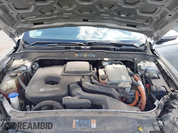 2018 Ford Fusion SE z VIN 3FA6P0LU2JR281231, wystawiony jako IAAI lot #41963083 z przebiegiem 115 434 mil mil oraz . Historia ofert i sprzedaży dostępna na DreamBid. Obrazek 10.