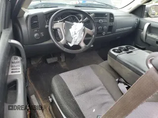 2010 Chevrolet Silverado 1500 LT with VIN 1GCSKSE38AZ186997, listed as a Copart auction lot 52300975 with 107,464 mi miles and Salvage Title. Bid and sale history available at DreamBid. Image 8.