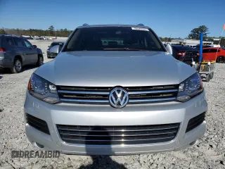 2011 Volkswagen Touareg Sport with VIN WVGFF9BPXBD000778, listed as a Copart auction lot 48529305 with 84,013 mi miles and Non Repairable. Bid and sale history available at DreamBid. Image 5.