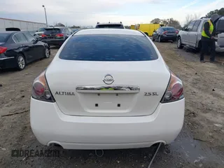 2009 Nissan Altima 2.5 S with VIN 1N4AL21EX9C143184, listed as a IAAI auction lot 41108362 with 195,564 mi miles. Bid and sale history available at carsss.com. Image 16.