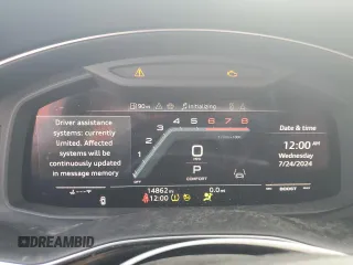 2023 Audi SQ8 Premium Plus z VIN WA1AWBF13PD044912, wystawiony jako Copart lot #70429284 z przebiegiem 14 862 mil mil oraz Czysty tytuł • Clean title. Historia ofert i sprzedaży dostępna na DreamBid. Obrazek 9.