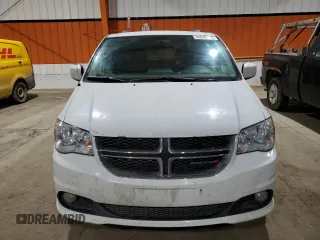 2017 Dodge Grand Caravan Crew Plus with VIN 2C4RDGDG0HR686411, listed as a Copart auction lot 43942305 with 200,408 mi miles and Clean Title. Bid and sale history available at DreamBid. Image 5.