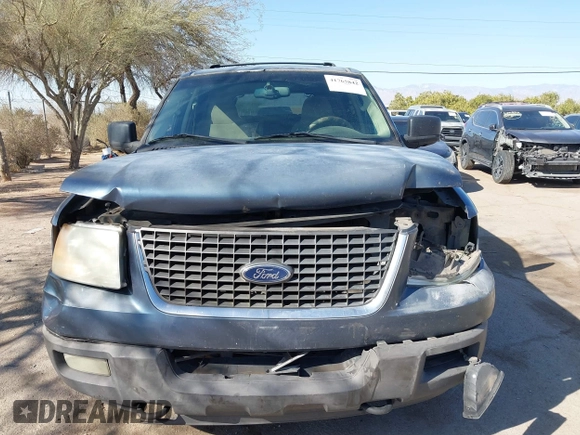 2004 Ford Expedition XLT with VIN 1FMPU16W24LB15591, listed as a IAAI auction lot 41765842 with 188,200 mi miles. Bid and sale history available at carsss.com. Image 12.