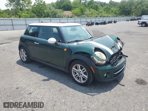 2011 MINI Hardtop with VIN WMWSU3C51BTX95581, listed as a Copart auction lot 60443995 with 157,213 mi miles and Salvage title. Bid and sale history available at DreamBid. Image 4.