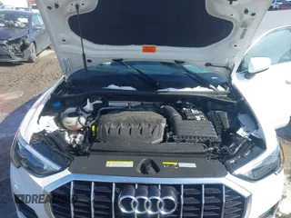 2020 Audi Q3 Premium with VIN WA1AECF31L1098425, listed as a IAAI auction lot 41640806 with 100,462 mi miles and . Bid and sale history available at DreamBid. Image 10.